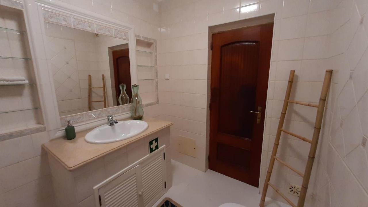 Hotel Casinha Do Rui à Sines Extérieur photo